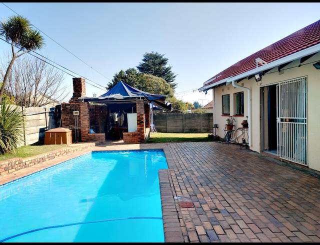 3 BEDROOM HOUSE FOR SALE IN BRACKENDOWNS